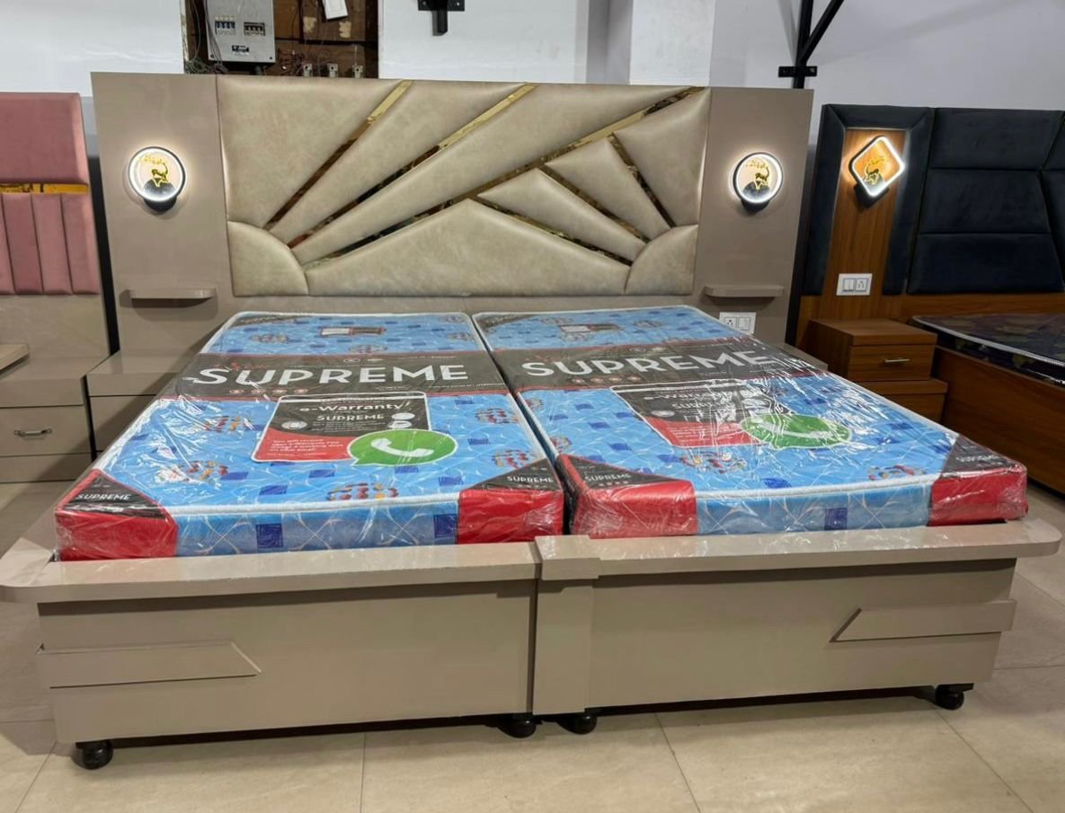 9’ft Double Bed without mattress